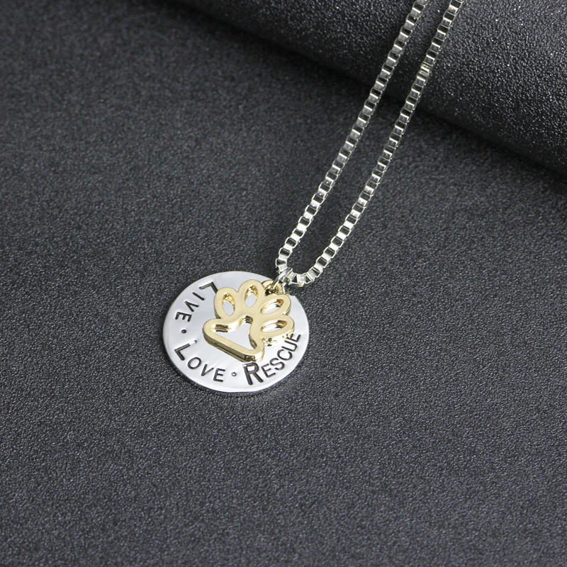 Fashion Yiwu Wholesale Simple Gold Chain Necklace with Charm Pendant