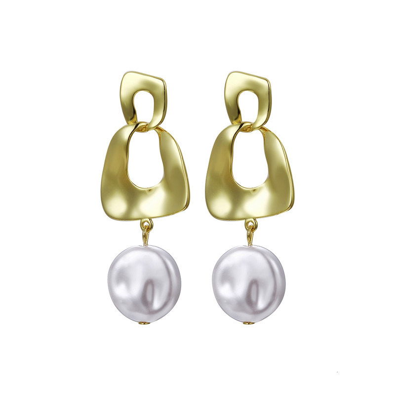 2021 Fashion Silver or Brass Female Baroque Pearl Earring