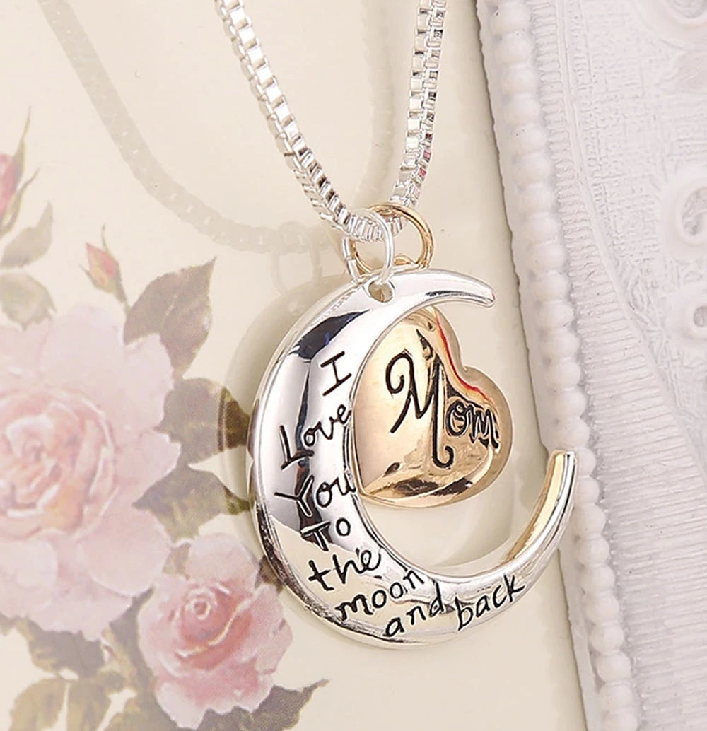 Heart Necklace I Love You to The Moon and Back Mom Pendant Necklace Mother Day Gift Wholesale Fashion Jewelry