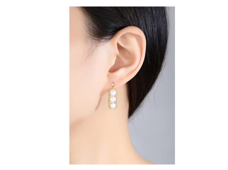 Charming Unique 925 Silver Plated CZ Freshwater Pearl Drop Earrings