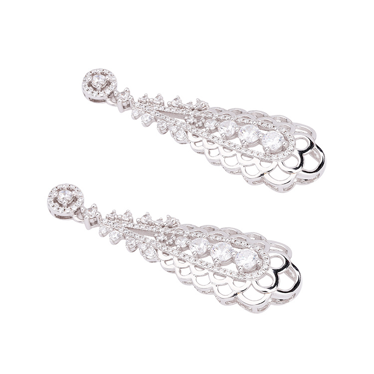 Fashion Circle Earrings White Stones Luxurious Earrings for Women