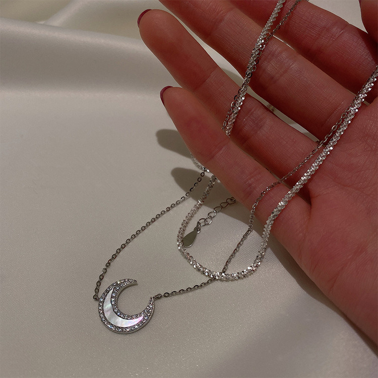 Simple Clavicle Chain with Zircon Shell Moon Pendant Necklace