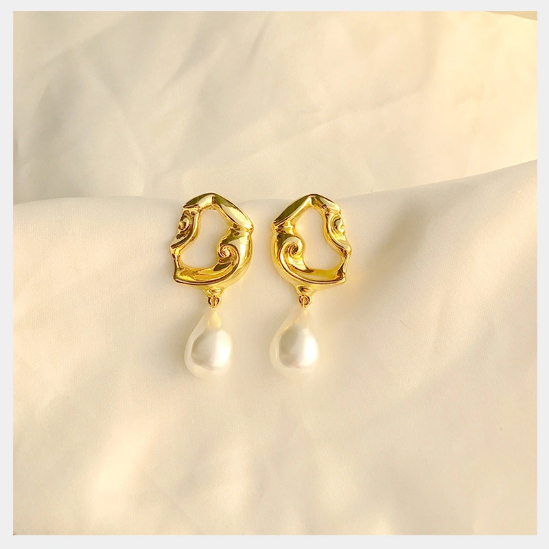 Lava Copper Baroque Pearl Fashionable French Ins Earrings American Pop Pearl Earrings