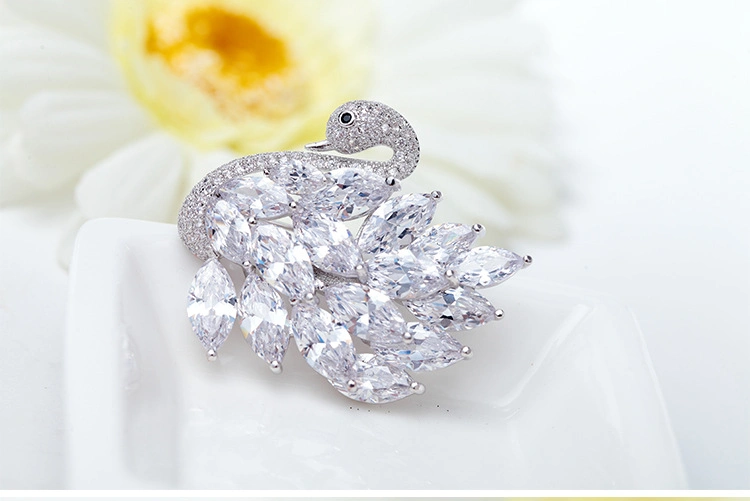 Luxury Wedding Jewelry Accessories Sparkling CZ Swan Brass Brooch