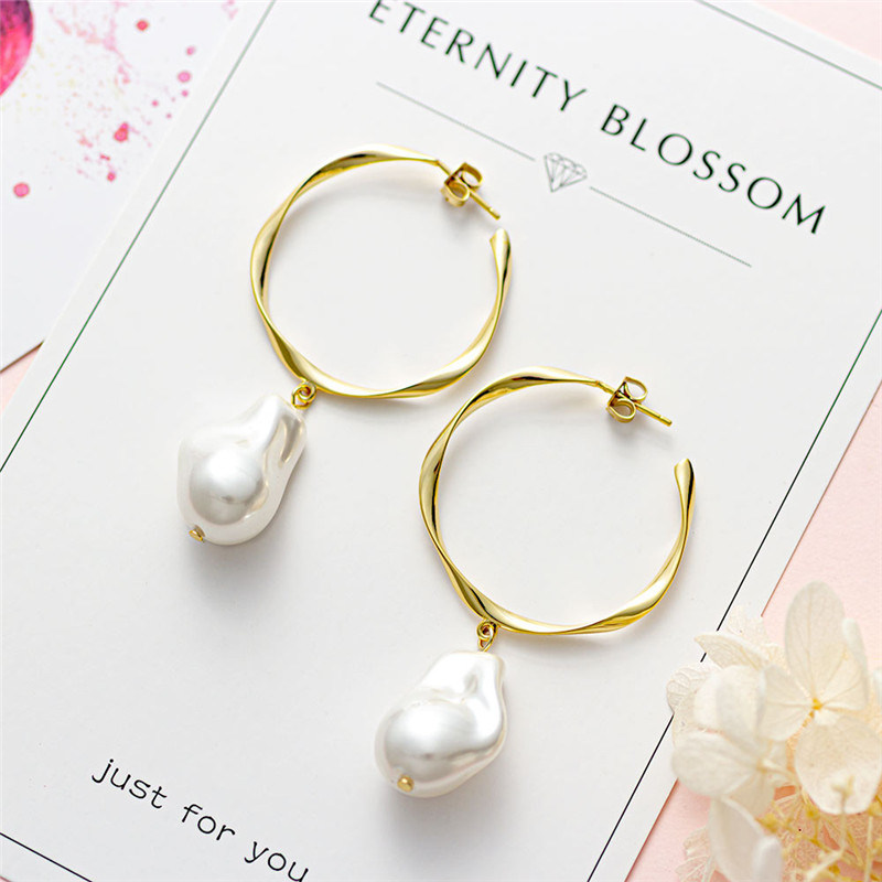 2021 Fashion Silver or Brass Female Baroque Pearl Earring