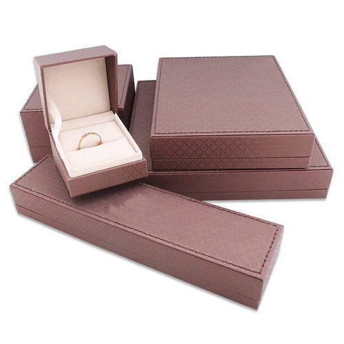 Brown Clamshell Jewelry Packaging Box Earring Box Leather Box