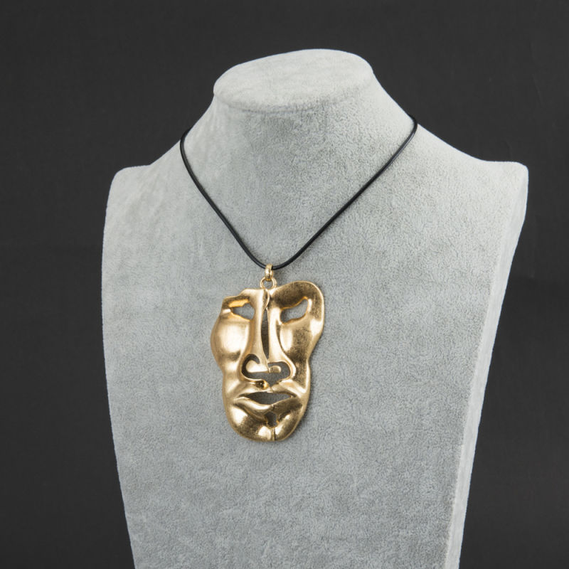 Wholesale Original Fashion Women Jewelry Exaggerated Personality Face Pendant Necklace