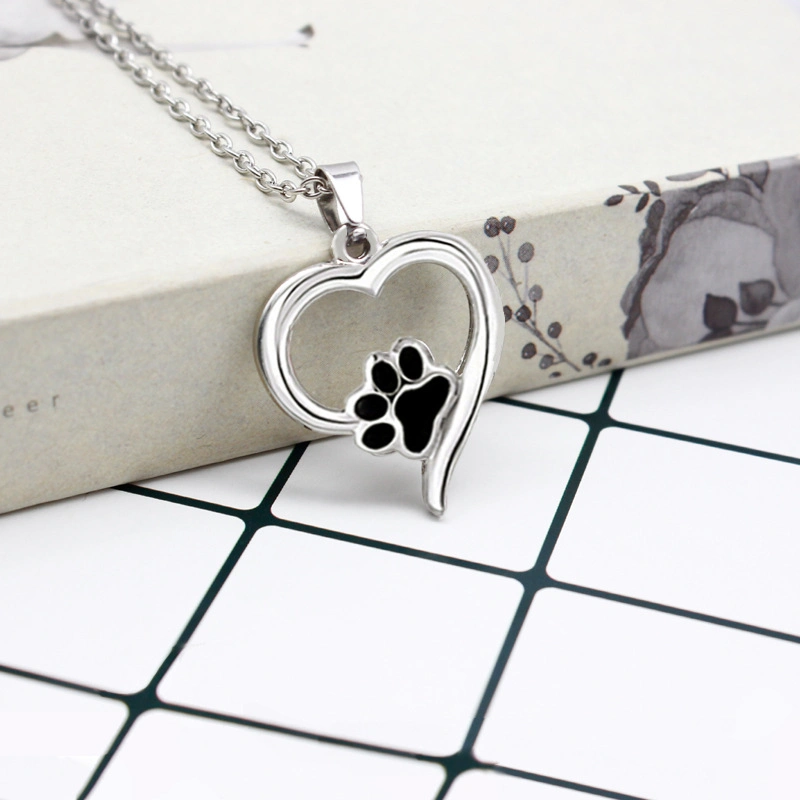 Fashion Pet Dog Claw Necklace Hollow Love Footprint Necklace for Men Women Jewelry Gifts