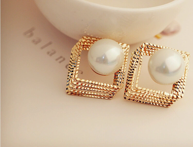 American Bohemian Gold Earring Wild Carved Jewelry National Style Pearl Stud Earrings Women