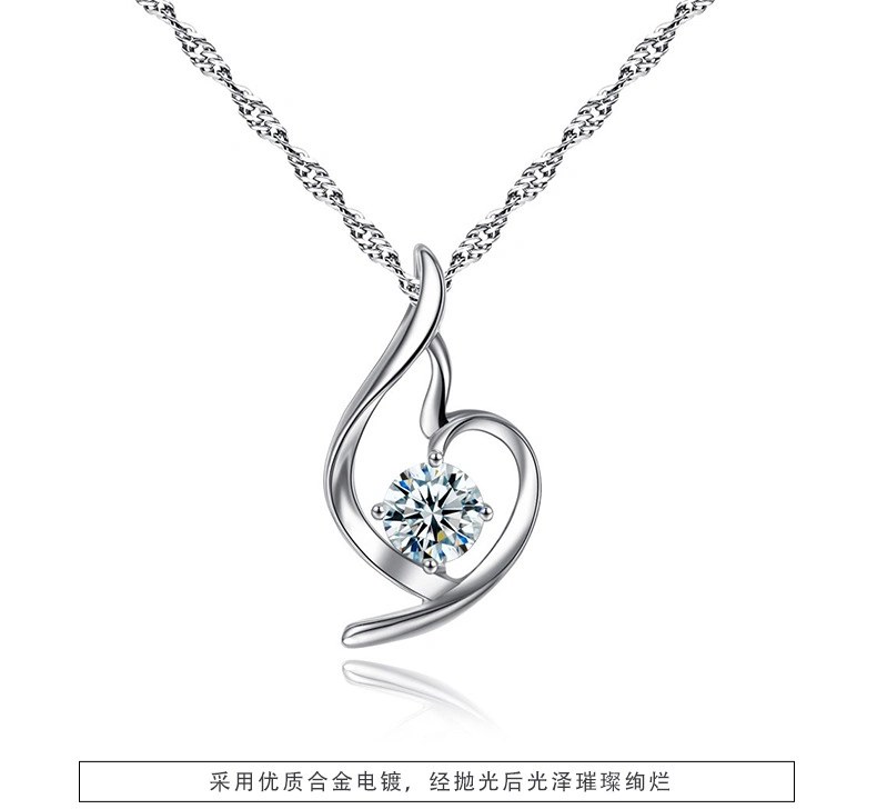 Simple Design Silver Choker Necklaces for Women and Girls Elegant Heart Crystal Pendant Necklace