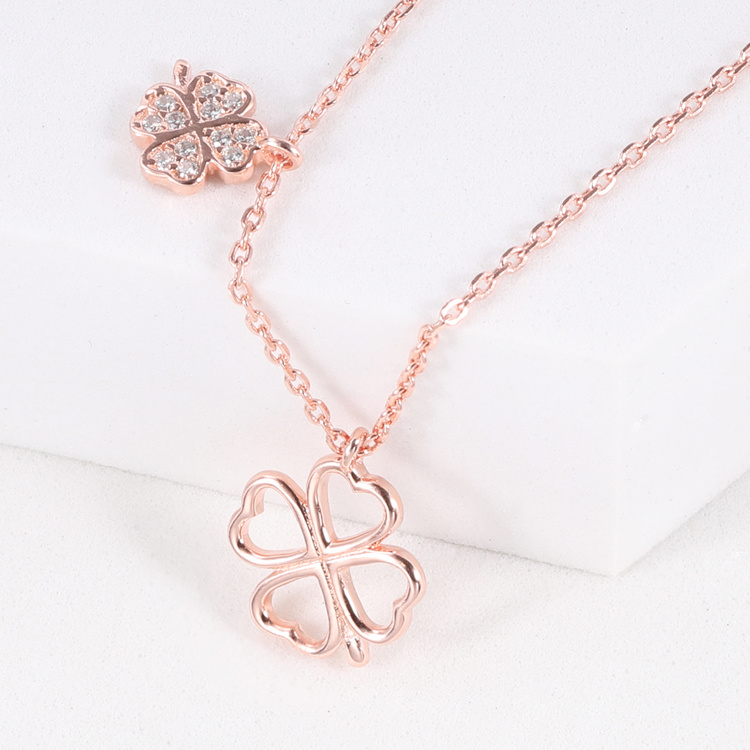 Four Leaves Clover Necklace Beautiful Rose Gold Pendants Necklace