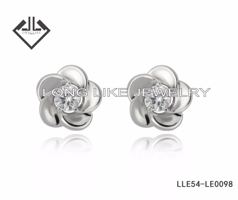 2017 Hotselling Flower Silver Earrings for Girls
