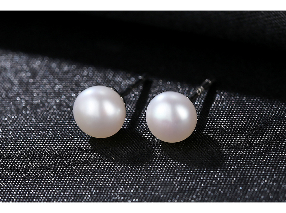 Elegant Simple Silver Freshwater Pearl Stud Earrings