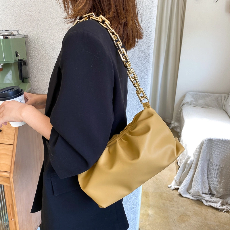 Ladies Day Clutch Pleated Handbags Women Fashion Dumpling Shoulder Cloud Bag with Gold Chain