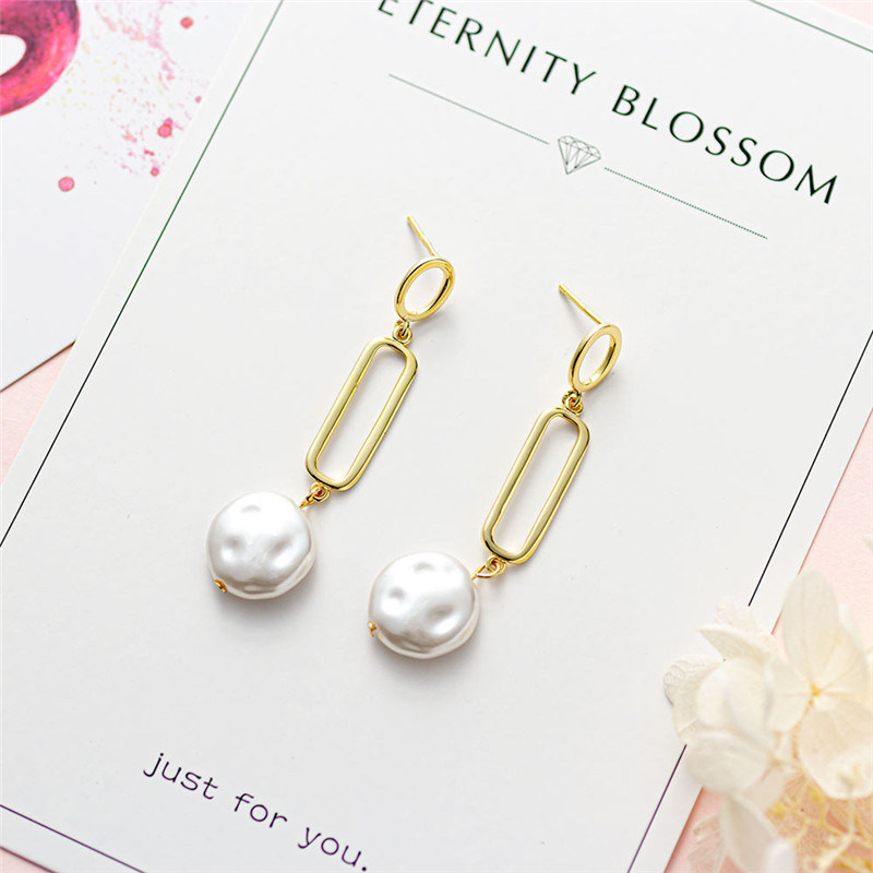 2021 Fashion Silver or Brass Female Baroque Pearl Earring