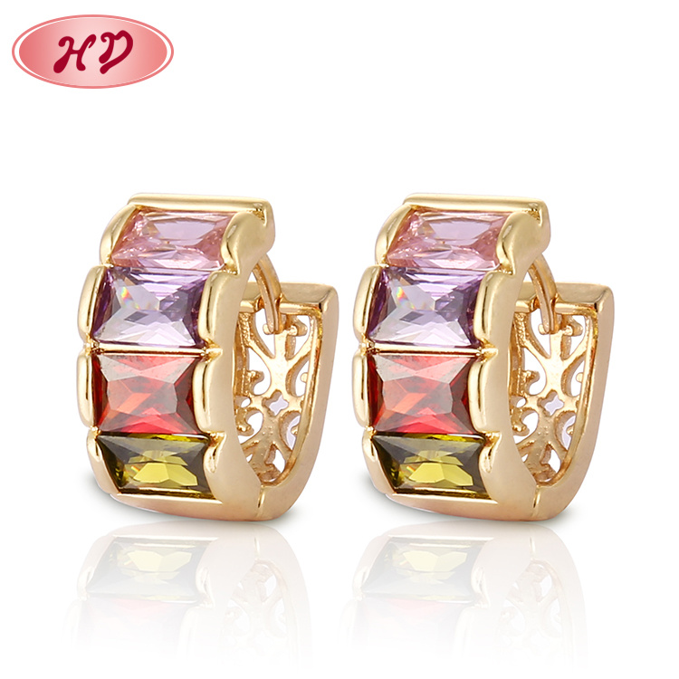 Fashion Jewelry 18K Gold Color CZ Earring for Women, Wholesale Cheap Ear Cuff Fashion Earring 2020
