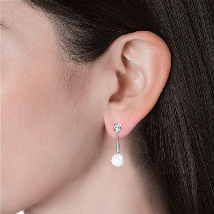 Fashion Accessories Jewelry Pearl Earrings for Women Made with Crystals