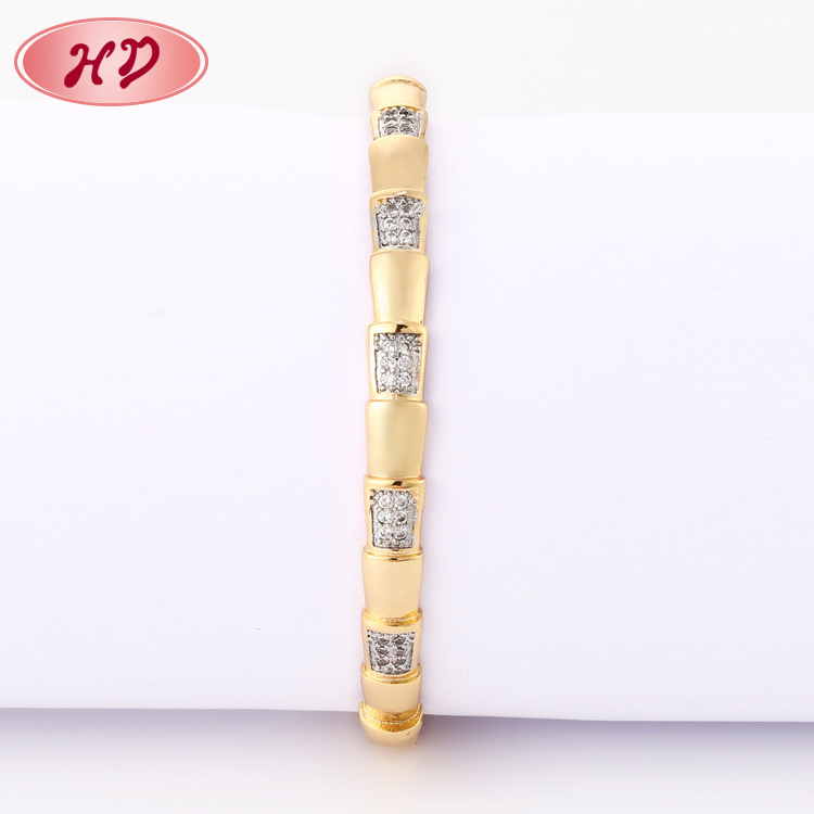 Wholesales Fashion Design Charms Gold Filled Bangle for Girls