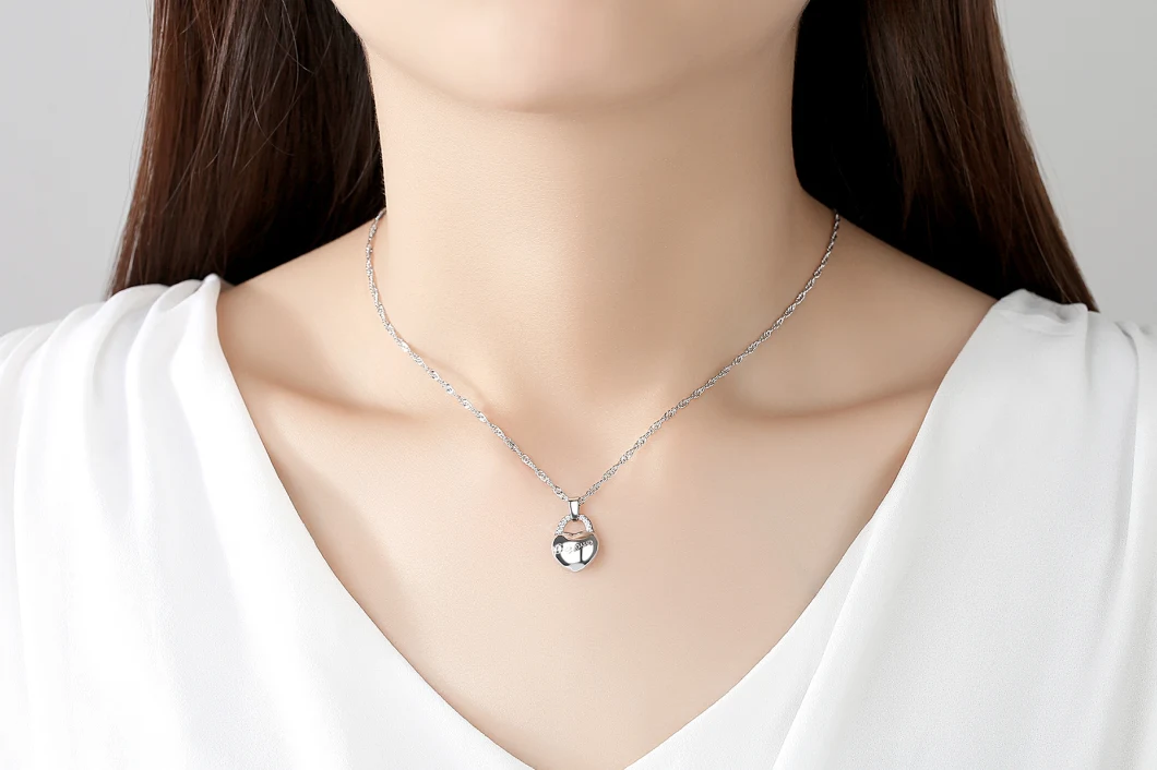 Valentine's Day Gift! Platinum Plated Hollow Heart-Shaped Pendant Necklace Love Heart Necklace Heart-Shaped