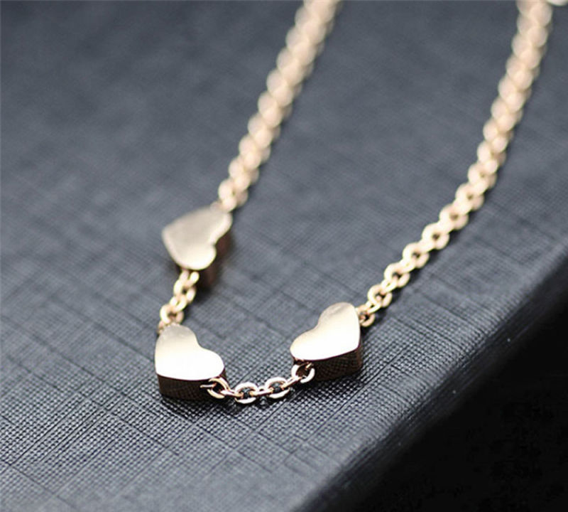 Fashion Gold Chain Choker Necklace Jewelry Dainty Tiny Charm Women Heart Pendant Necklace