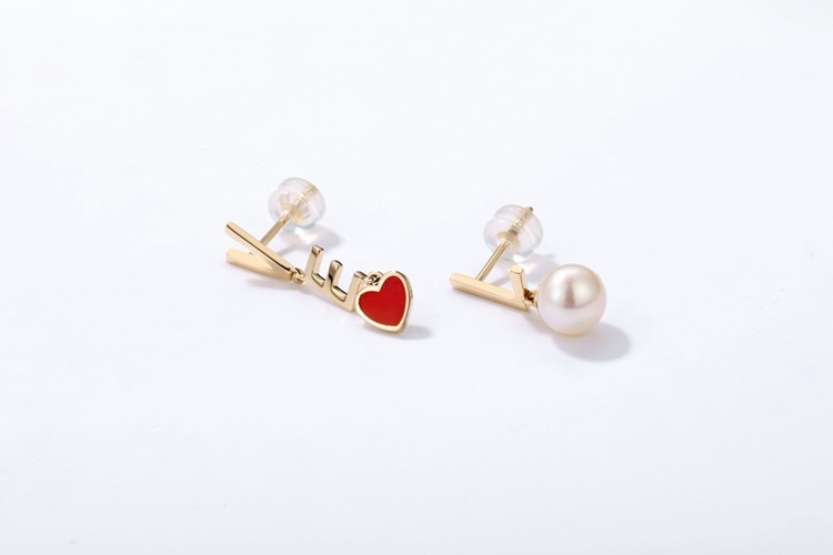 Modern Statement Design Love Earrings Women Solid Gold Asymmetry Earrings with Freshwater Pearl