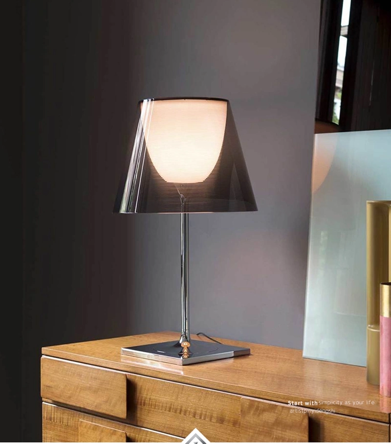 Italian Designer Table Lamp Modern Acrylic Tabled Lamps Ktrib Table Lamp (WH-MTB-157)