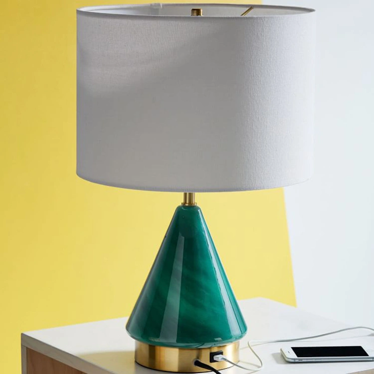 Modern Simplicity Nordic Style Lamp USB Charging Function Desk Lamp Hotel Room Resin Base Lamp