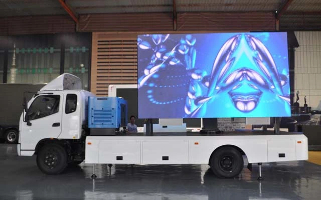 P4 High Definition Full Color Advertising Outdoor LED Display Truck