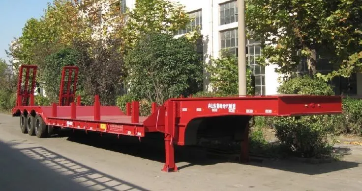 3 Axles 60 Tons Lowboy Semi Trailer Platform Trailer Gooseneck Low Bed Trailer for Sale