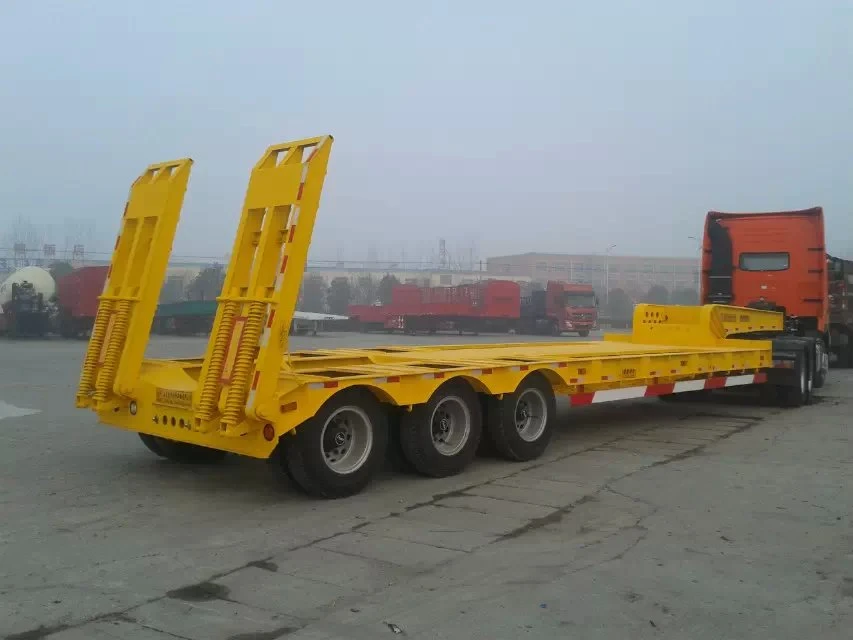 3 Axles 60 Tons Lowboy Semi Trailer Platform Trailer Gooseneck Low Bed Trailer for Sale