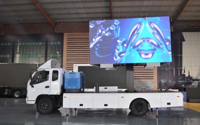 P4 High Definition Full Color Advertising Outdoor LED Display Truck