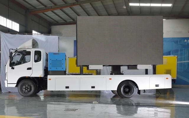 P4 High Definition Full Color Advertising Outdoor LED Display Truck