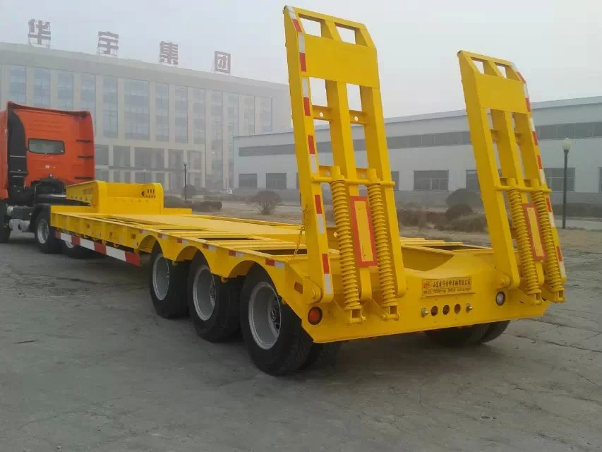 3 Axles 60 Tons Lowboy Semi Trailer Platform Trailer Gooseneck Low Bed Trailer for Sale