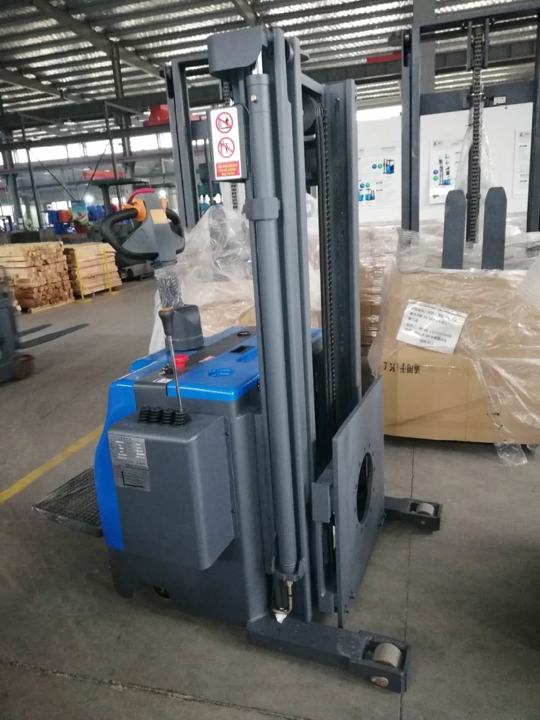 Electric Heavy-Duty Forklift Material Handling Truck