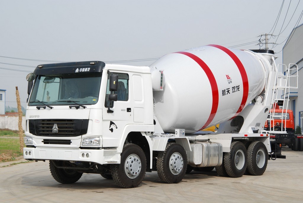 Sinotruk HOWO 8X4 Cement Mixer Truck, 12 Wheeler Concrete Mixer Truck, Cement Agitating Truck for Sale