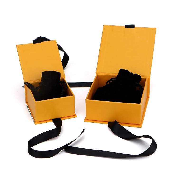 Color Paper Cardboard Earring Jewelry Box with Luxulry Velvet Pouch Magnetic Closure Gift Box with Ribbon