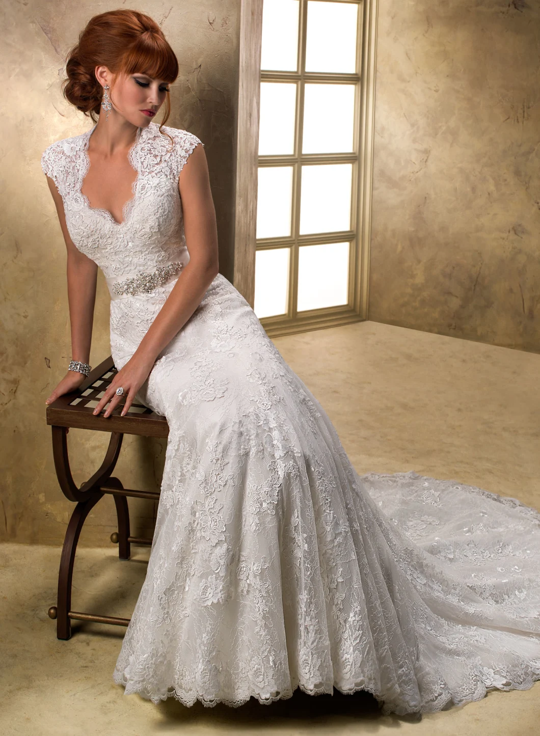 Crystal Belt Lace Wedding Bridal Dress Mermai Bridal Dress Keyhole Back Wedding Dress