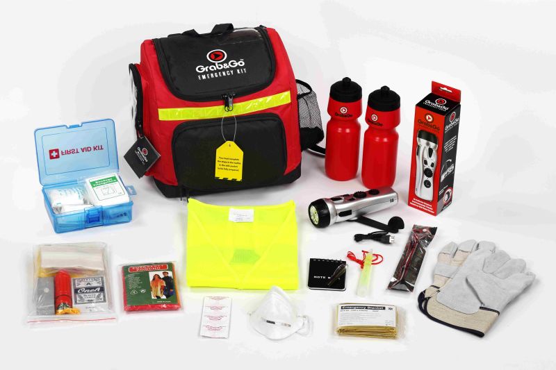 65pieces Disaster First Aid Kit First Aid Bag