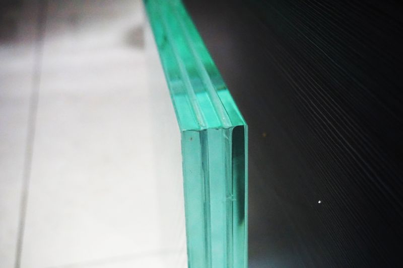 10+1.52+10+1.52+10mm Laminated Triplex Glass Tempered Non-Slip Explosion-Proof Glass Safety Floor Glass with Sgp Film