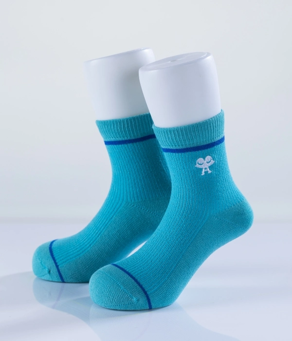 High Quality Anti Bacterial Anti Viral Odor-Free Seamless Girl's Socks