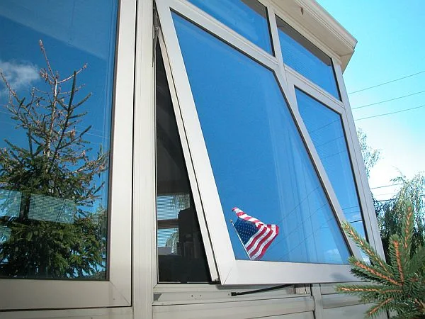 Cheap Aluminum Glass Euro Awning Glass Window with Insect Screen