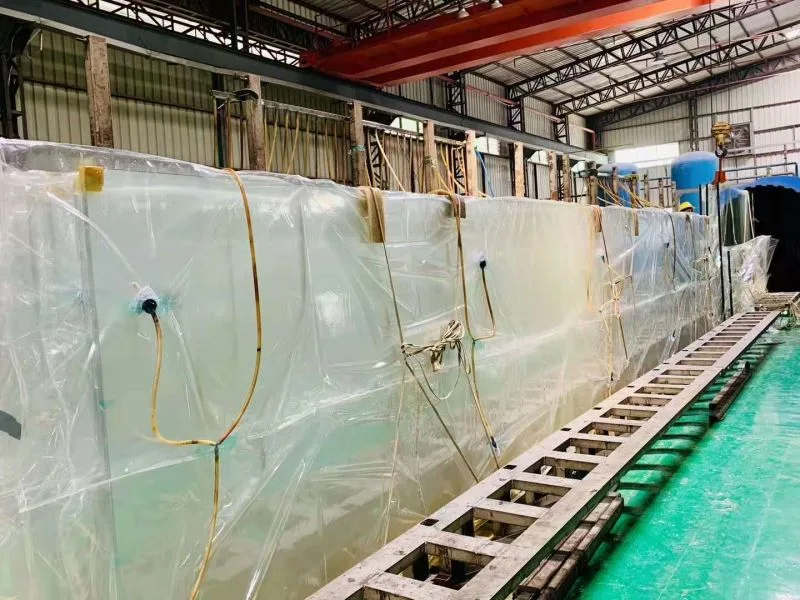 9meters Long Extra Clear Laminated Glass and Laminated Glass Balustrades