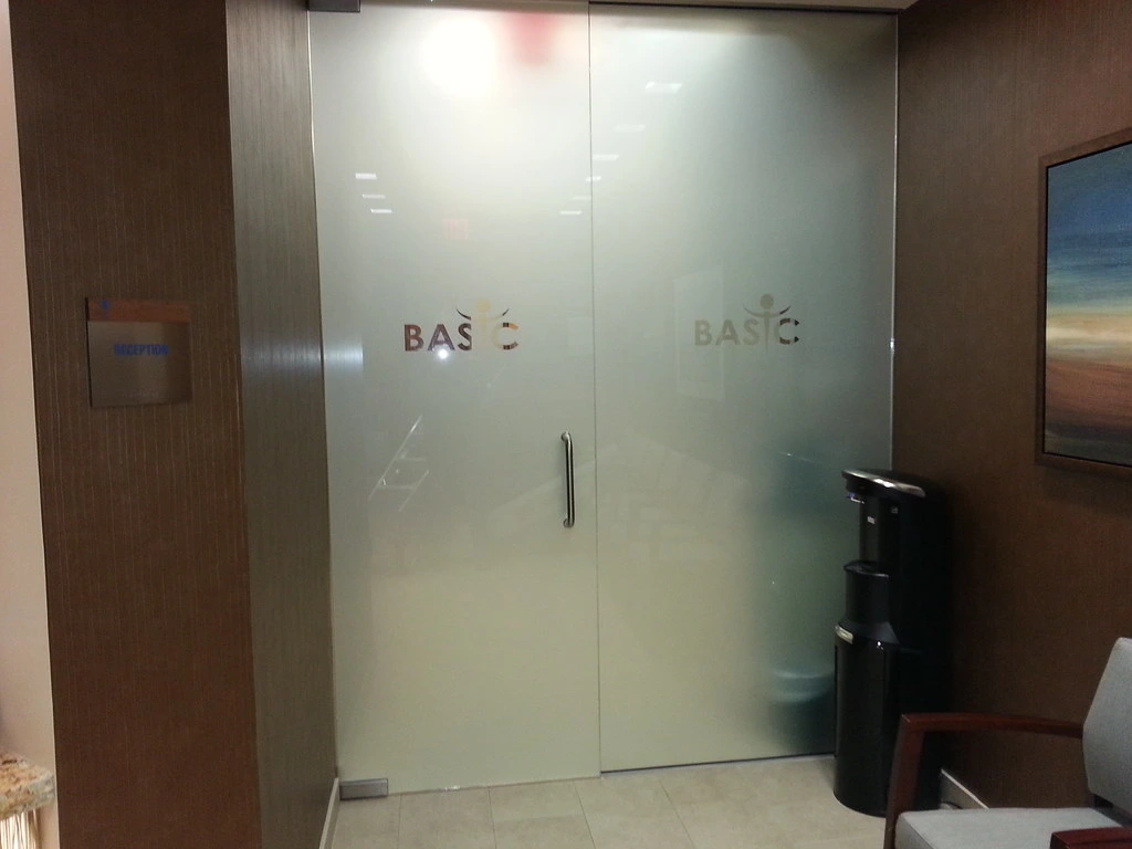 Clear/Colored Acid Etched Glass Sandblasted Glass Tempered Glass for Office Partition/Shower Glass/Office Door