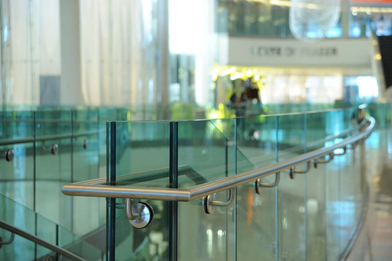 Colored PVB Laminated Glass Railing / Fences on Escalator / Balcony / Staircase