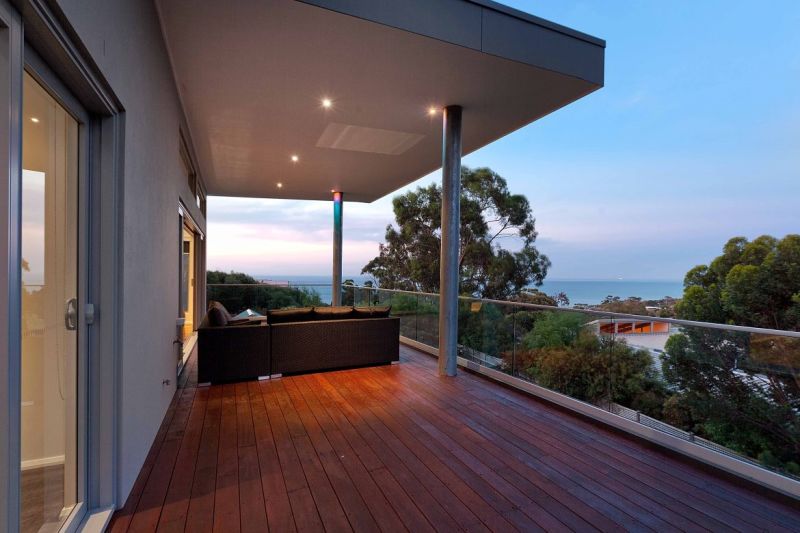 Terrace Outdoor Decking Aluminum Tempered Glass Railing Design