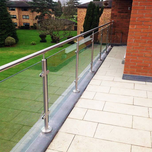 Stainless Steel Balustrade Glass Post Balcony Glass Railing for Deck