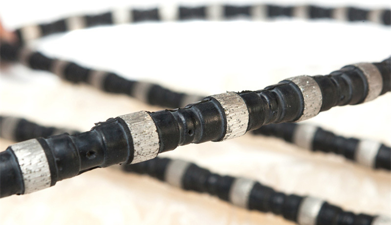 Black Rubber Coated Granite Cutting Diamond Wire Saw