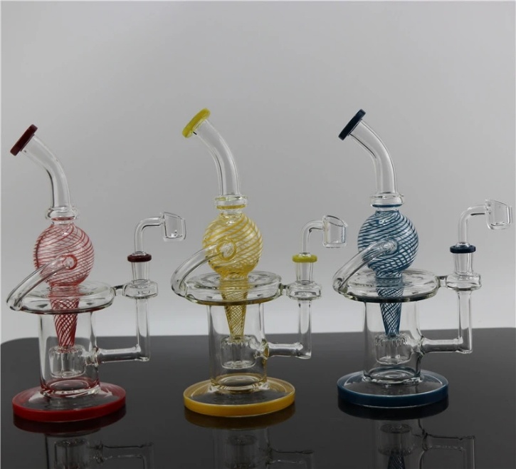 Heat Resistant Glass with Color Purely Handmade and Customizable Hookah