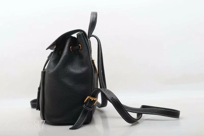 Hot Sale Woman Real Leather Backpack (F052587)