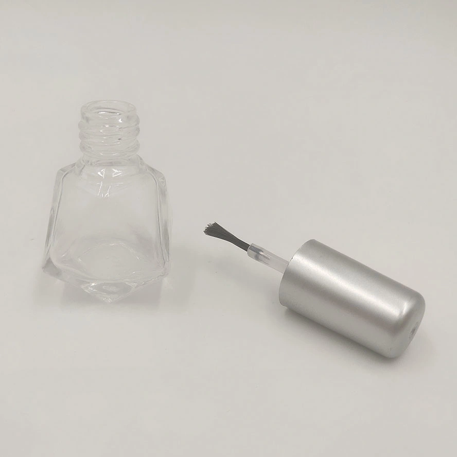 Factory Price 10ml Empty Glass Nail Polish Bottle with Sliver Brush Cap